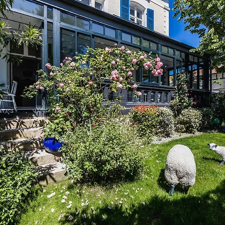 에두아르 Vii 3* 비아히쯔